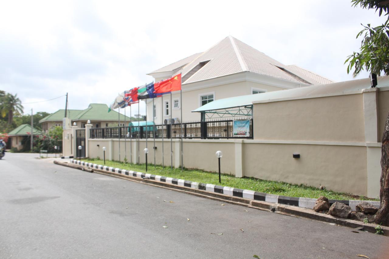 Celia'S Suites Abeokuta Exterior photo