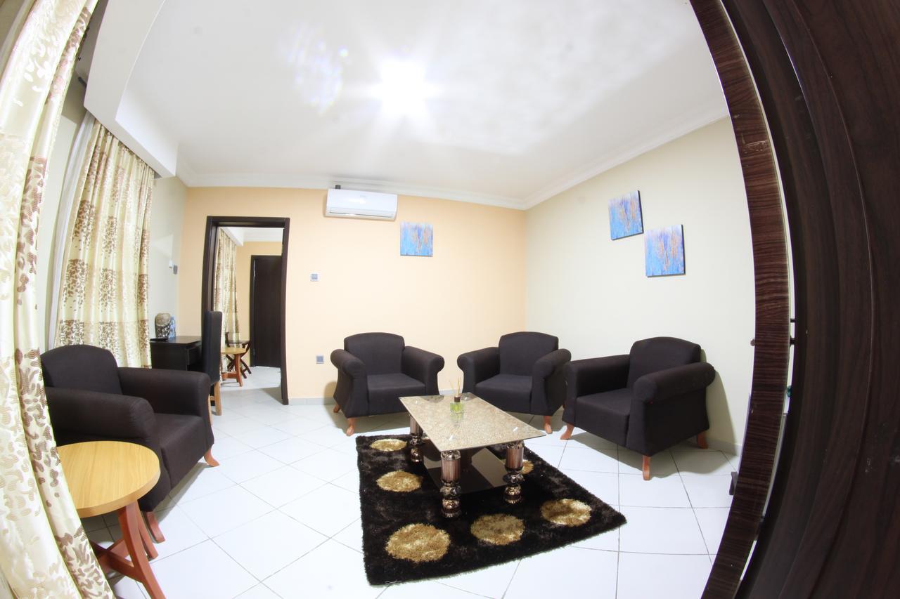 Celia'S Suites Abeokuta Exterior photo