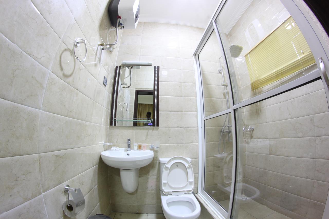 Celia'S Suites Abeokuta Exterior photo